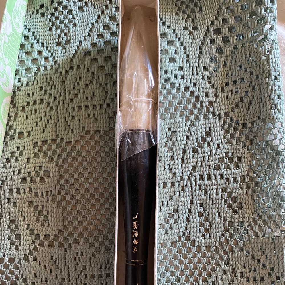 New in box
Chinese Calligraphy Brush,Round Paint Brush